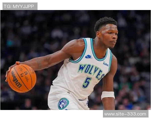 爱德华兹本赛季第14次得分35仅次于东契奇展现超强得分能力